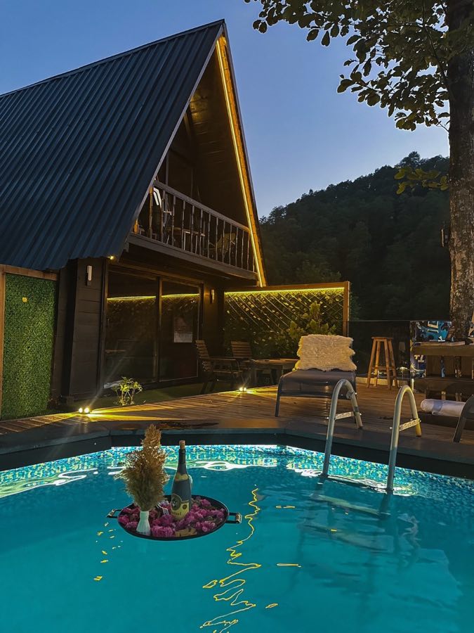 Zirve Pool Suit özel havuzlu konaklama alanı